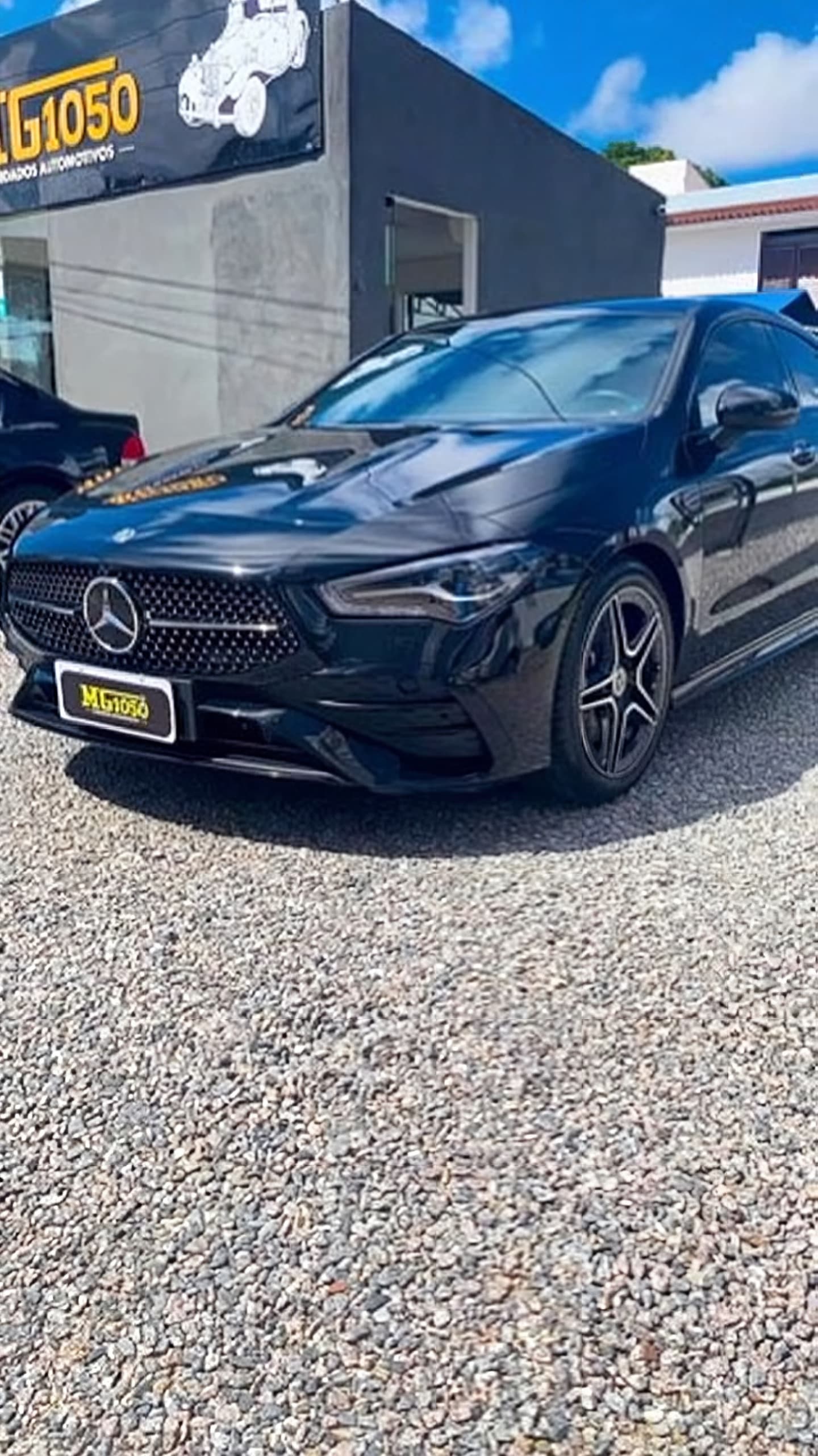 Mercedes-AMG CLA preto na MG1050